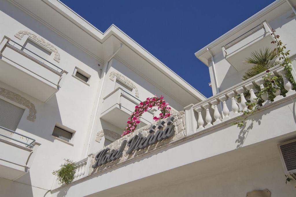 Hotel Vienna Bellaria-Igea Marina Bagian luar foto